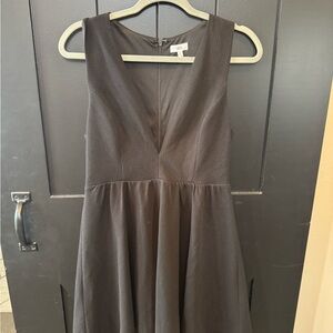 Sleeveless Black Textured V-Neck Mini Dress